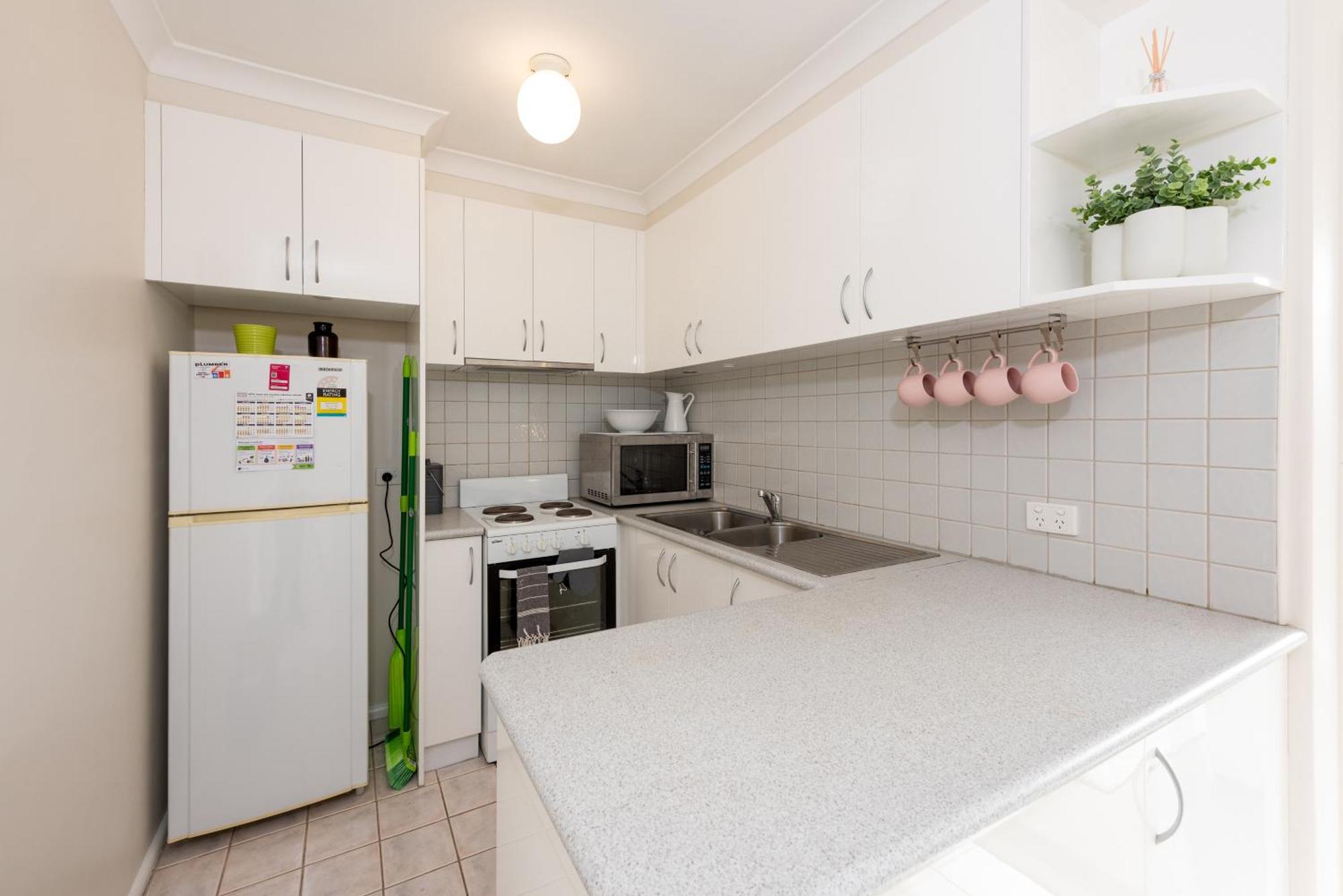Bright & Comfortable 1br Unit In Trendy Brunswick! Apartment *
