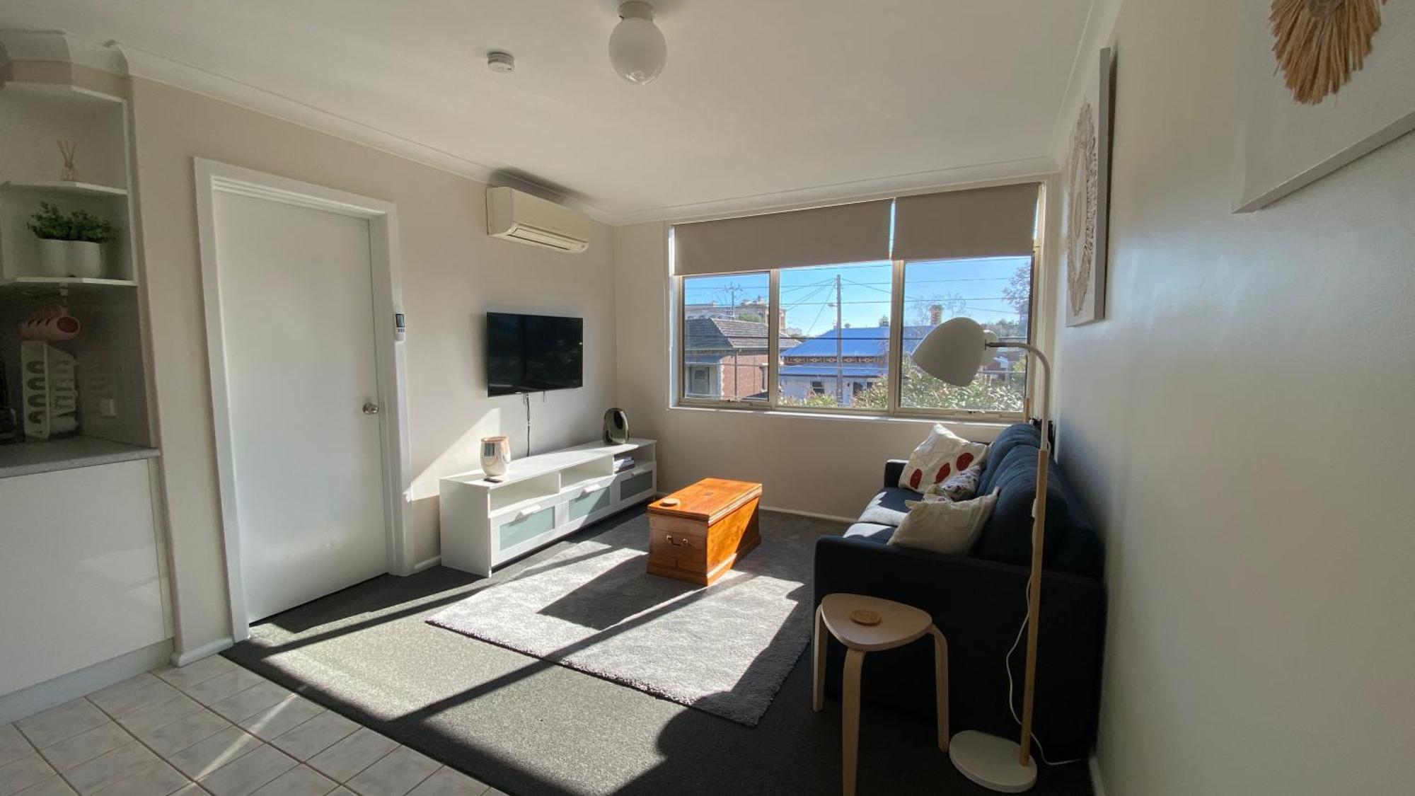 Bright & Comfortable 1br Unit In Trendy Brunswick! Apartment